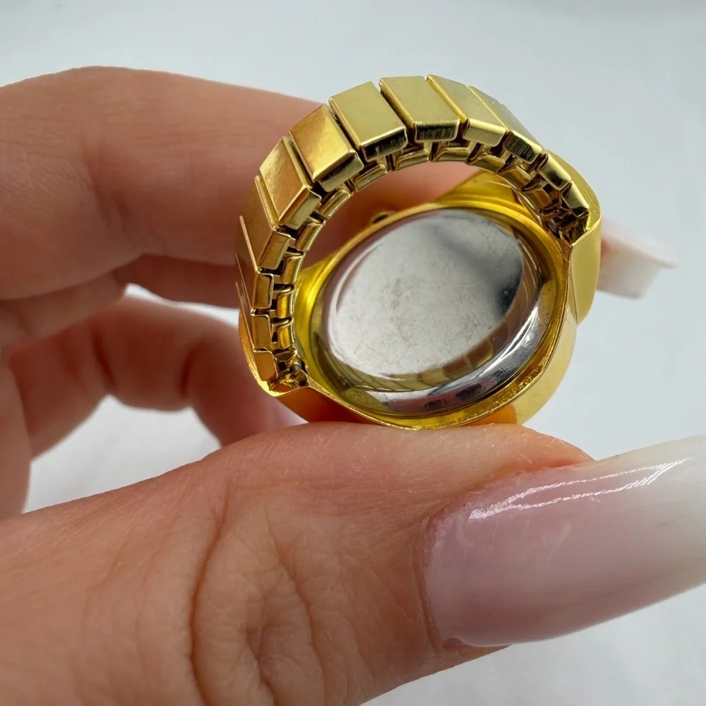 Classic Gold color Round Quartz Watch